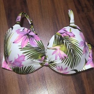 NWT- Shade & Shore Underwire Swim Top